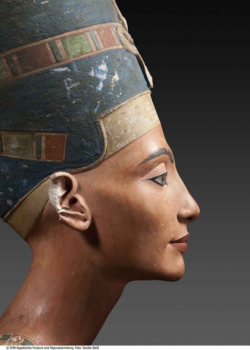 Büste der Nofretete © Staatliche Museen zu Berlin, Ägyptisches Museum und Papyrussammlung / S. Steiß
