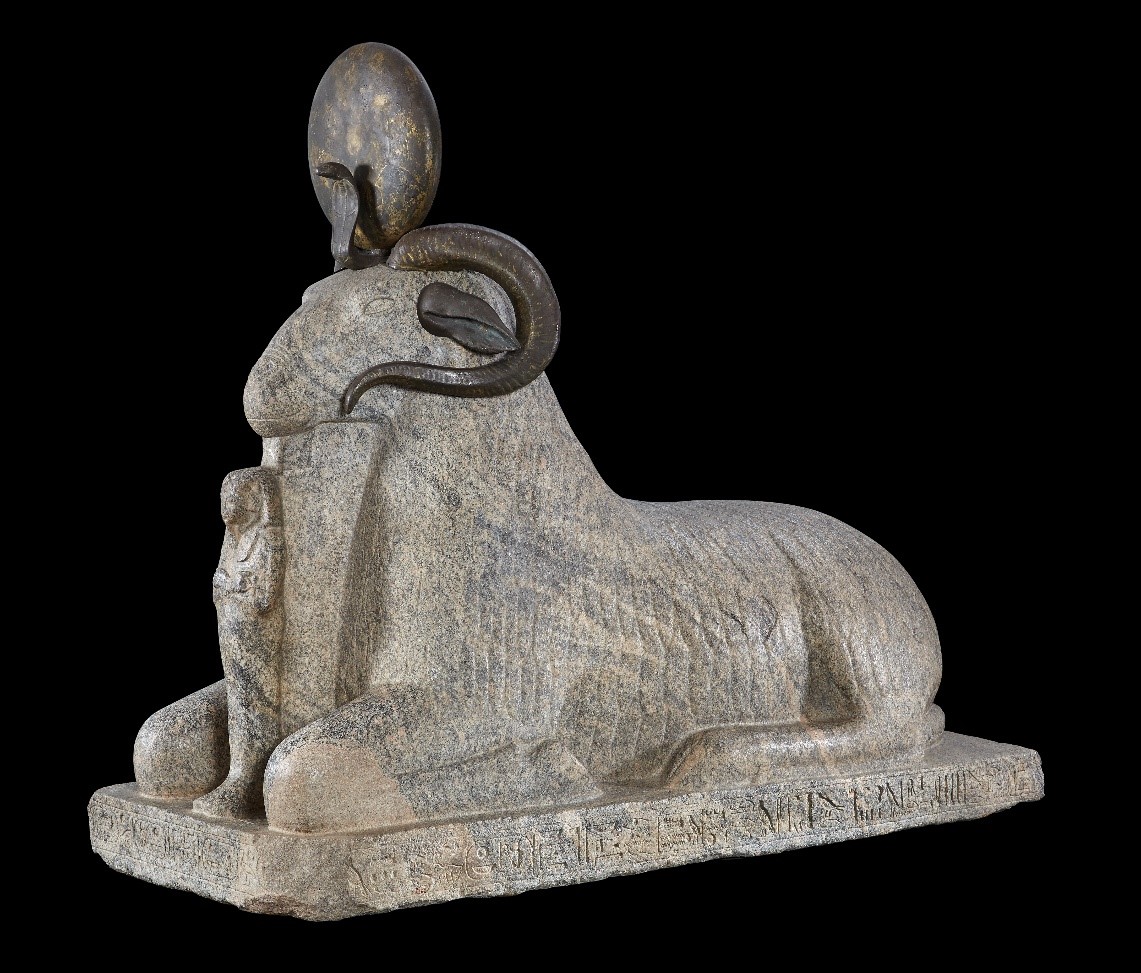Abb. 2: Ansicht des Amun-Widders. © Staatliche Museen zu Berlin, Ägyptisches Museum und Papyrussammlung, Michael Jörns / Frank Winzer.